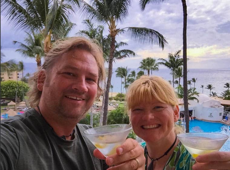 get paid to travel-Dave-and-deb