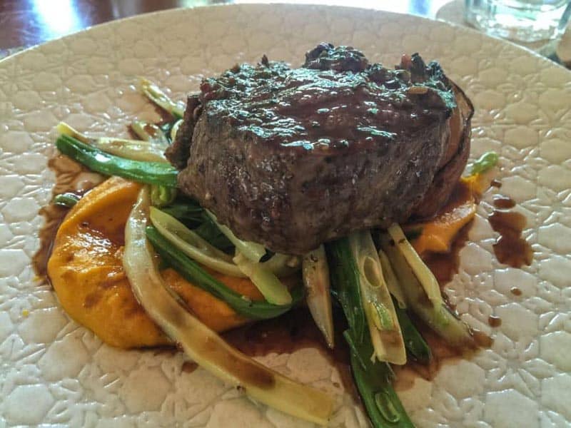 twelve apostles lodge dinner