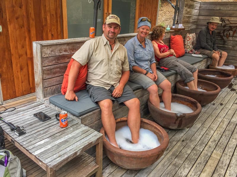 great ocean road tour with twelve apostles lodge feet tubs