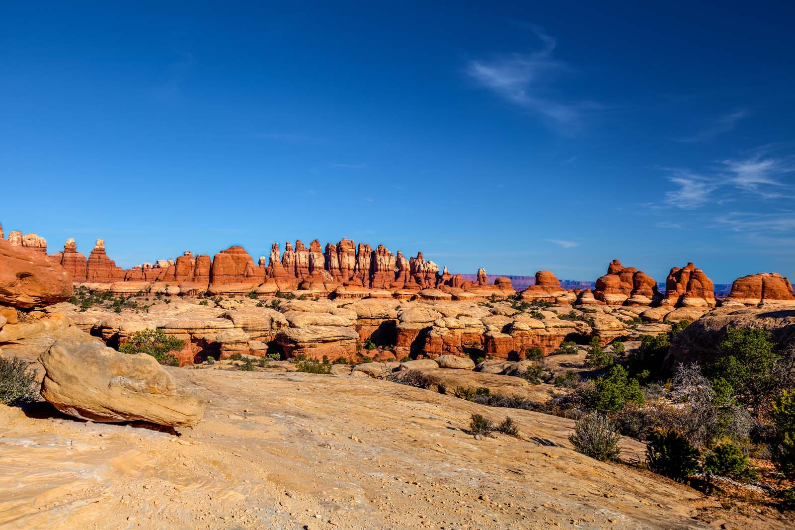 best places to go hiking in canyonlands national park needles
