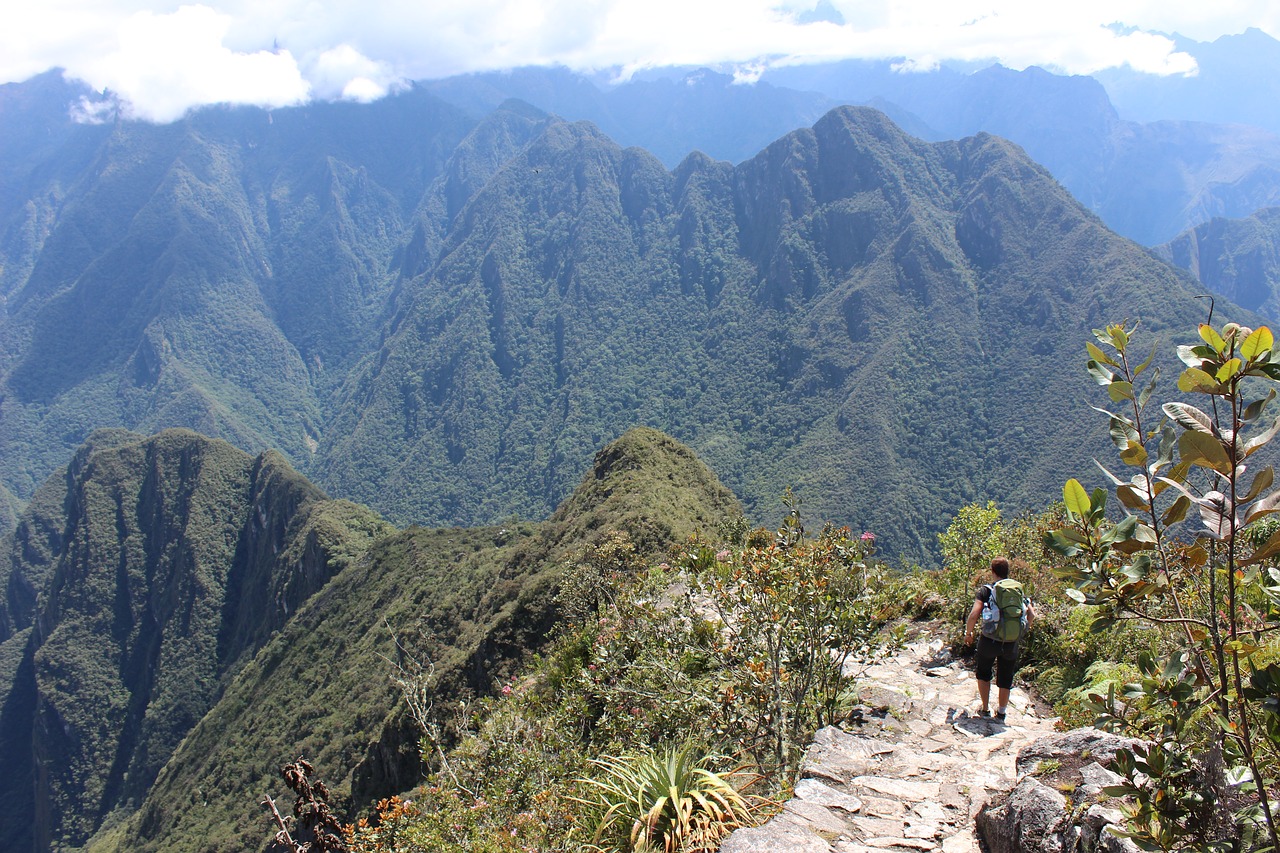 hking machu picchu trail