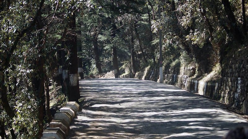 himachal pradesh - road from Mcleodganj to Dharamshala