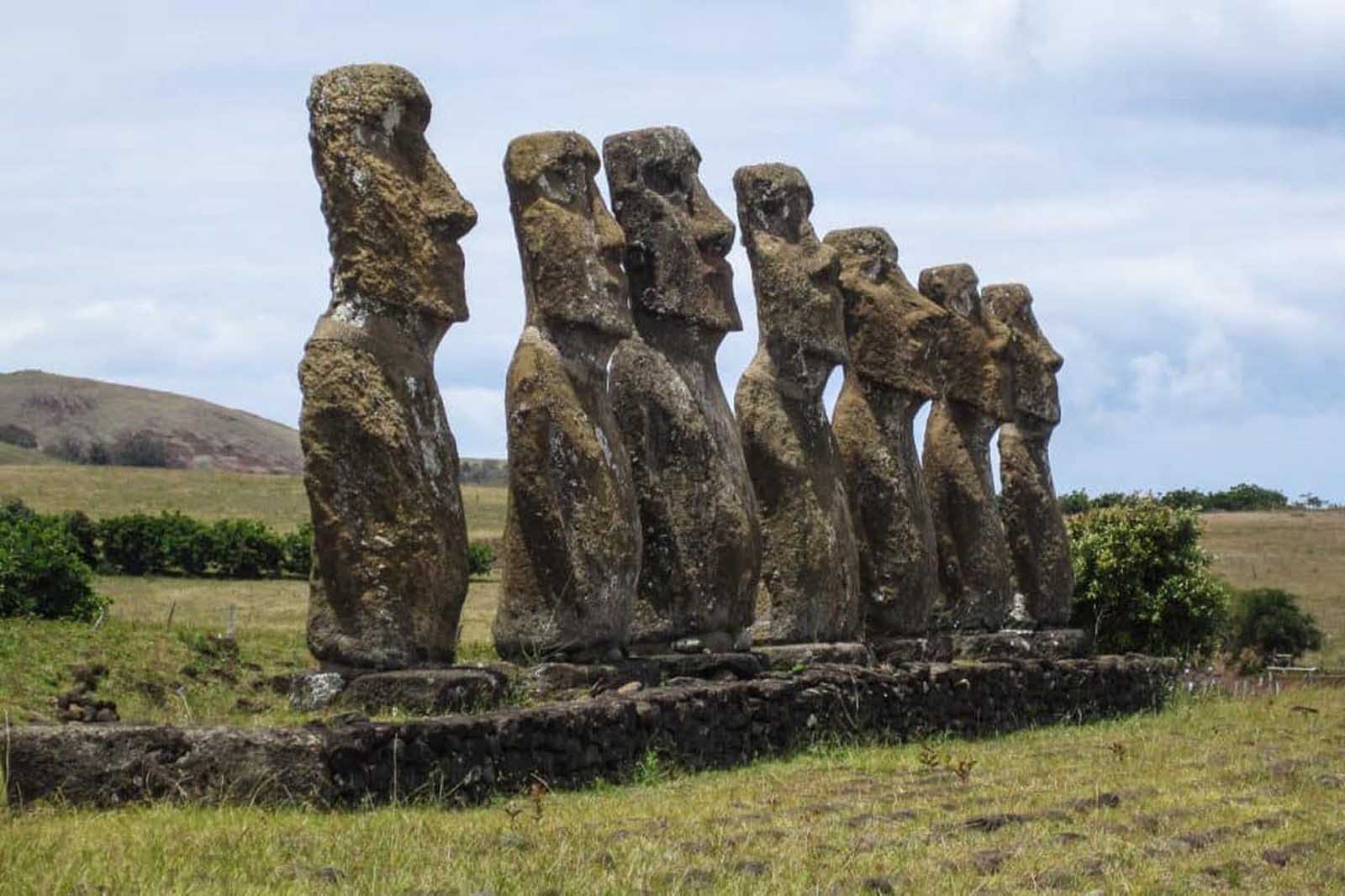 historical places easter island south america
