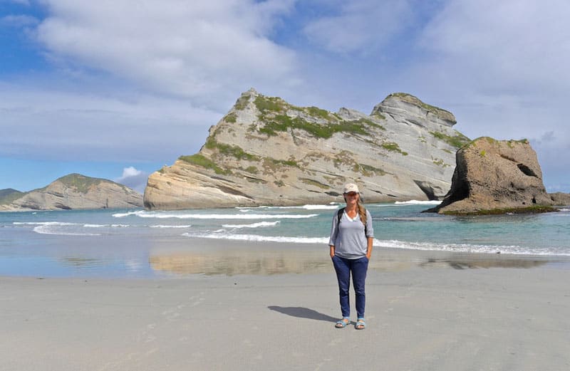 hitchiking new zealand ocean