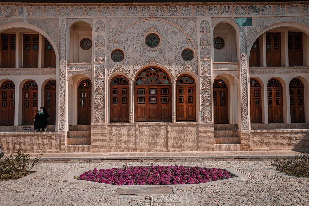 travelling in iran | tabatabai house kashan