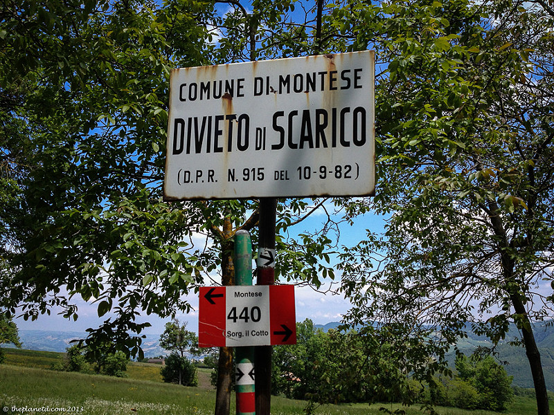 italian hospitality sign