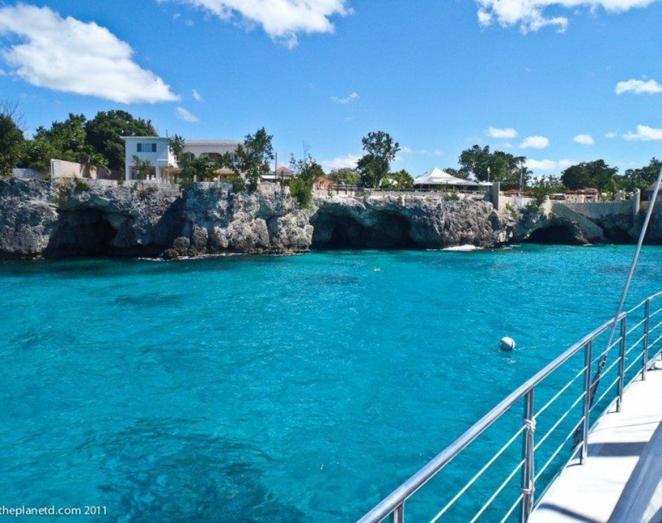 Catamaran Cruise Jamaica – Fun in the Sun