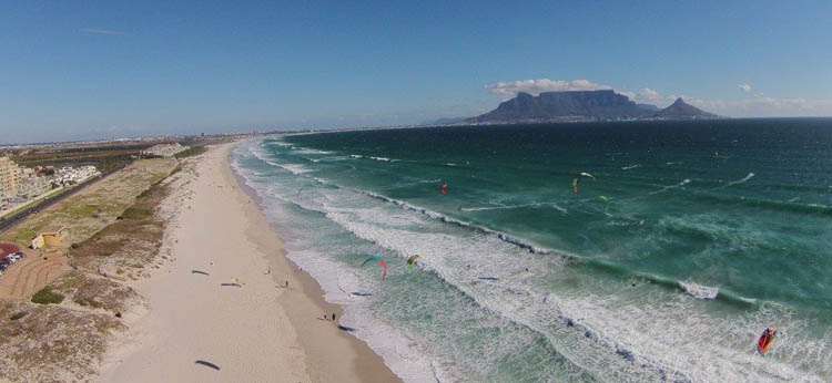 guide to kitesurfing in cape town south africa