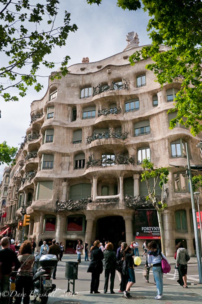 Gaudi In Barcelona - 10 Must See Buildings | The Planet D