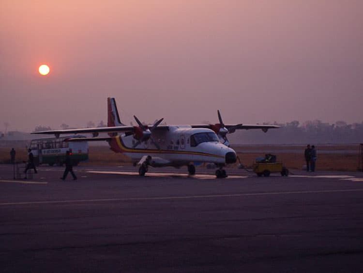 flight to lukla nepal plane