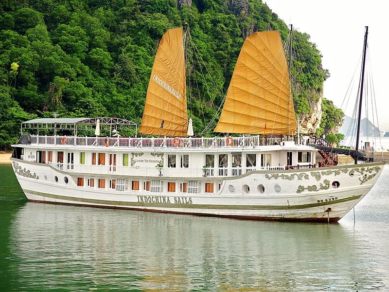 luxury halong bay cruise