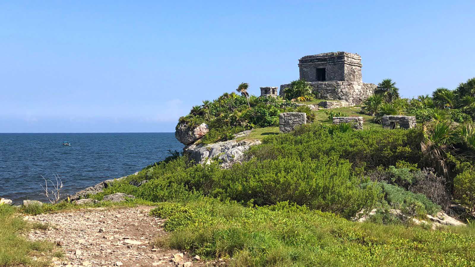 mayan ruins tulum mexio