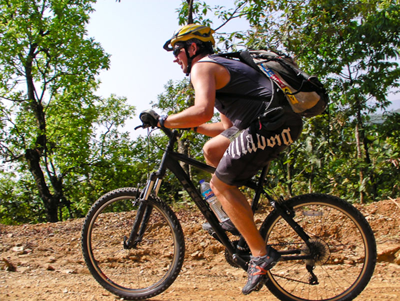 mountain bike nepal