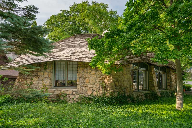 The original Mushroom House of Charlevoix