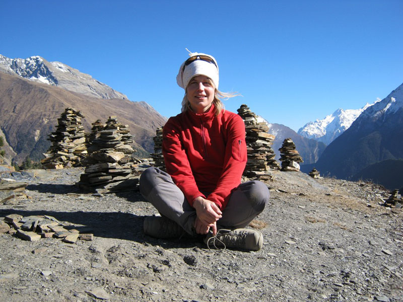 meditating nepal