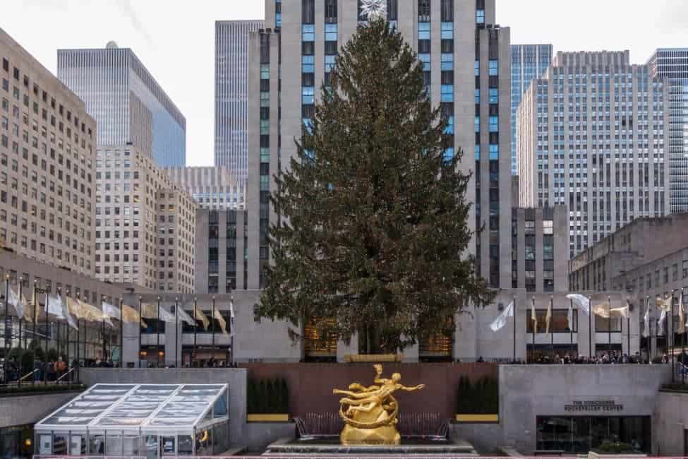 nyc holidays | Christmas Tree at New York's Rockefeller Center