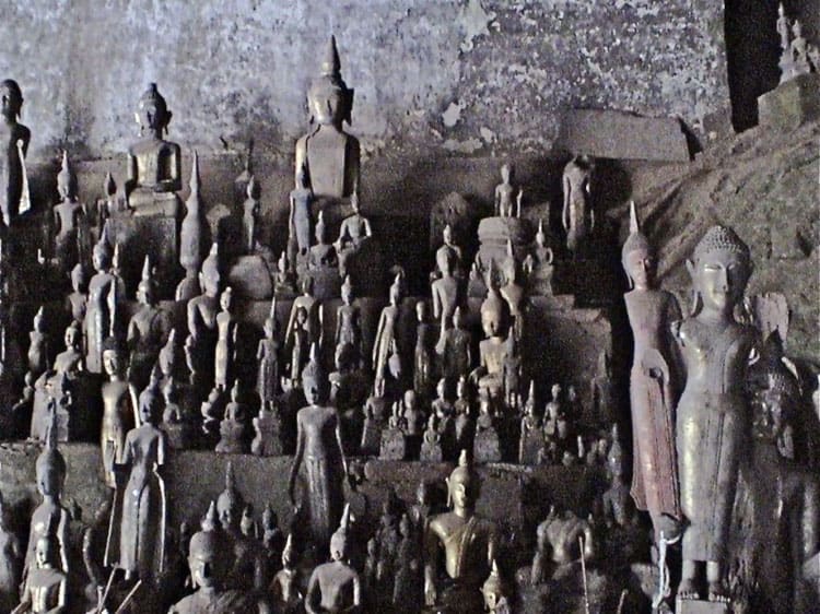 pak ou caves buddha statues