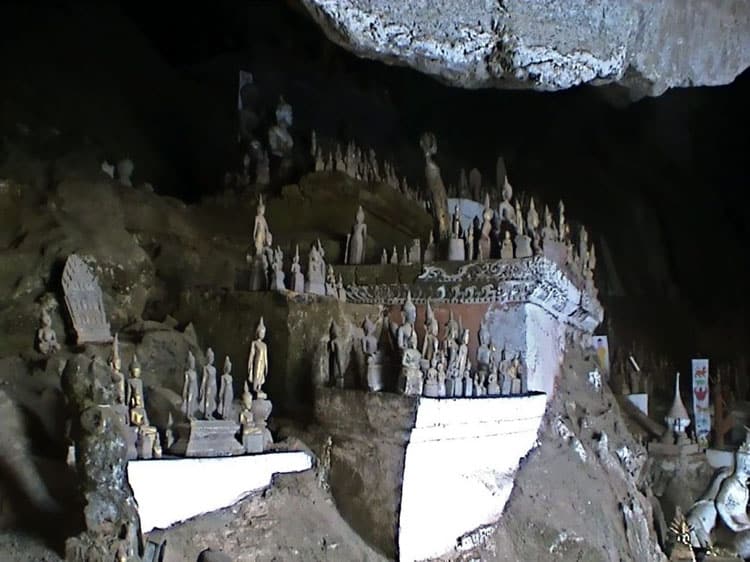 laos caves with buddhas
