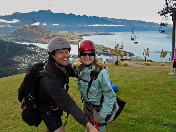 paragliding Queenstown Deb prepares