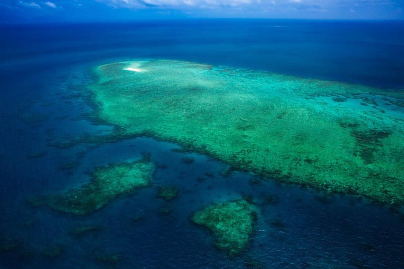 places to visit in australia great barrier reef