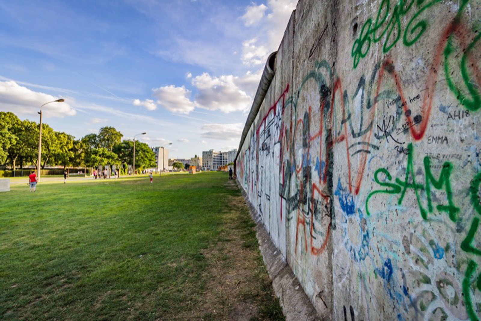 best places to visit in berlin berlin wall