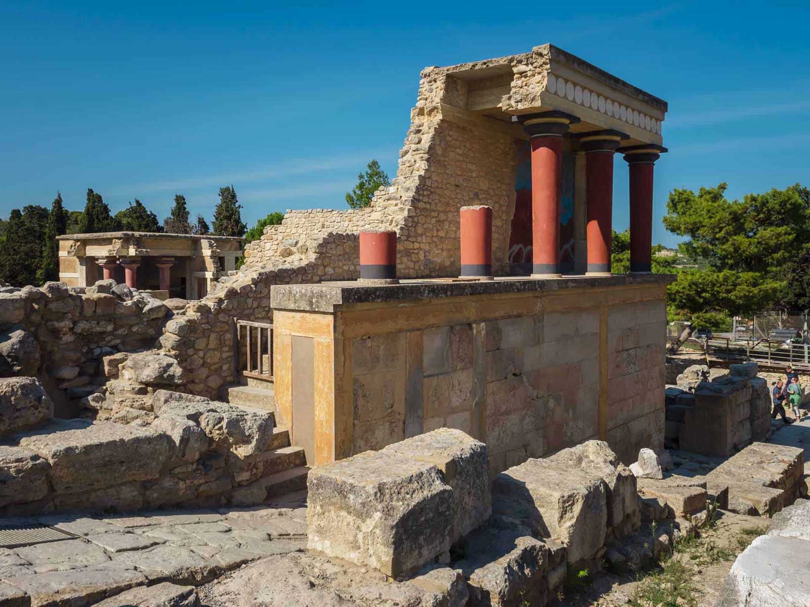 best places to visit in greece knossos