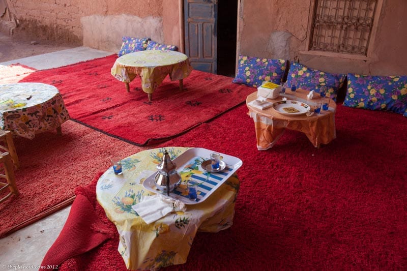 lunch tables marrakech excursion 
