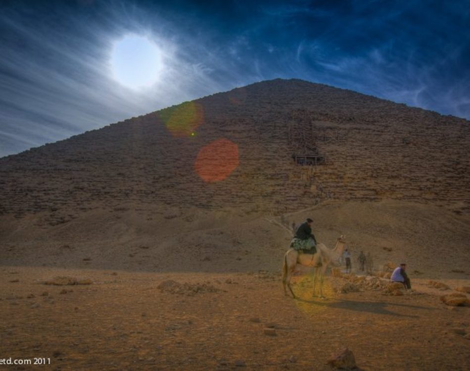 The Red Pyramid of Egypt – Experience it Inside and Out