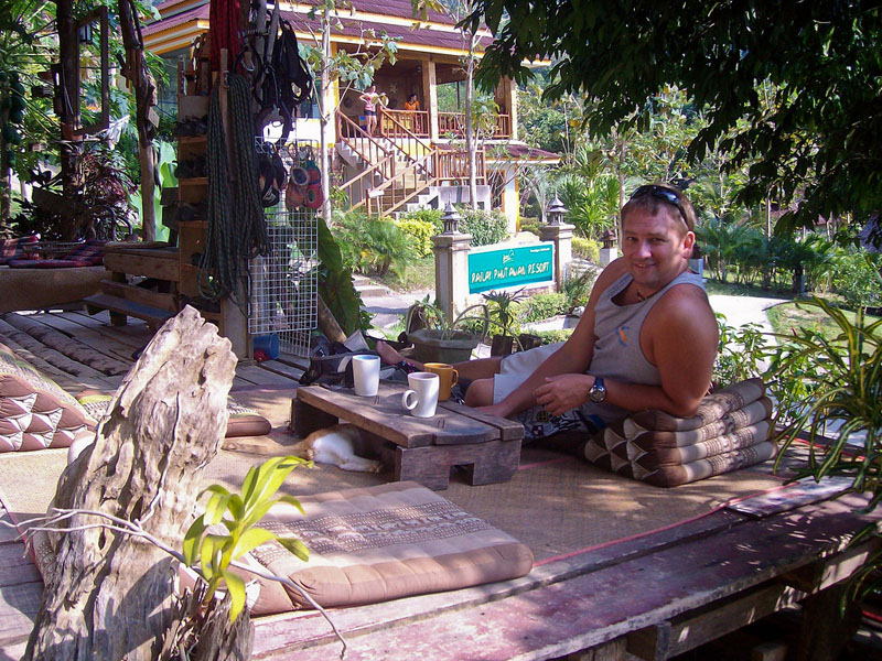 rock climbing in railay dave