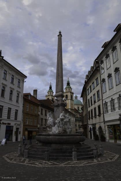 slovenia photos fountain