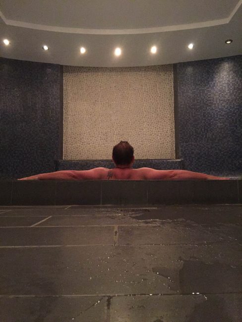 spa etiquette tips for the steam room