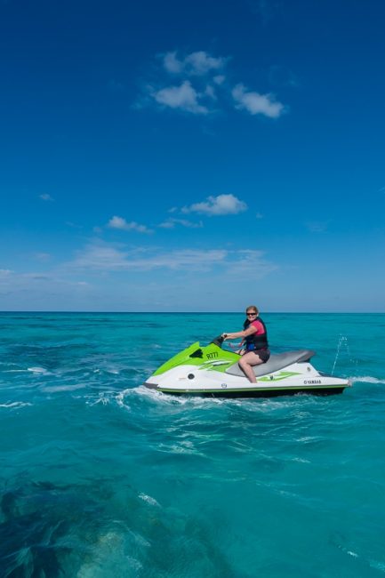superyacht-regatta-americas-cup-jetski