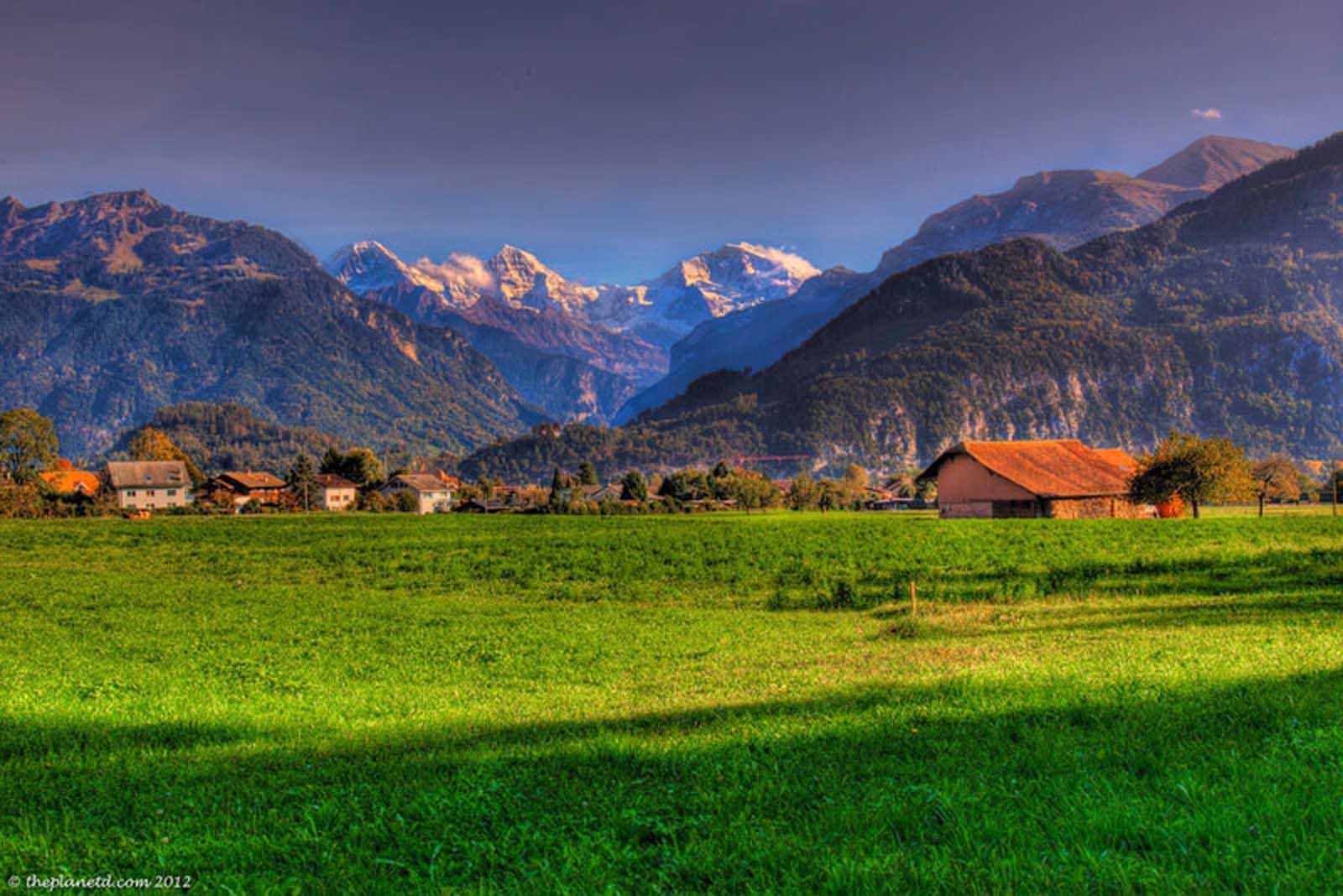 pictures of Switzerland interlaken valley