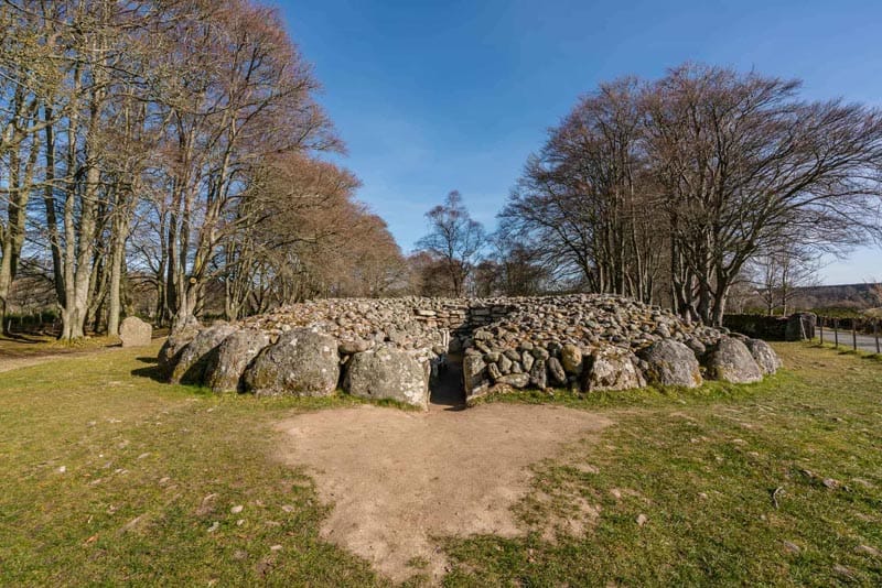 visit inverness clava cairns