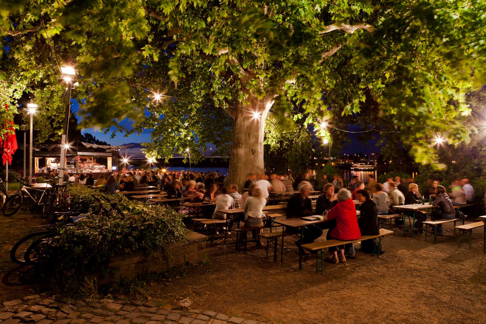 places to visit in munich germany beer gardens