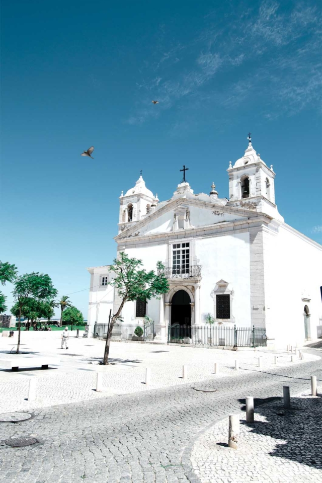 things to do in Lagos Portugal Igreja de santo antonio