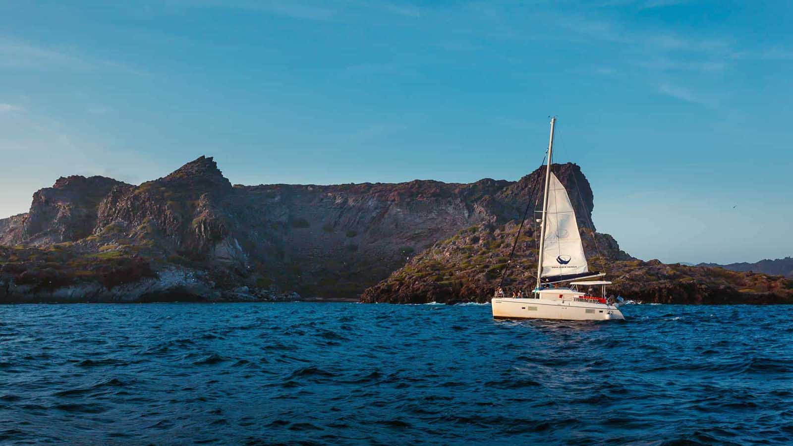Best things to do in santorini boat in caldera