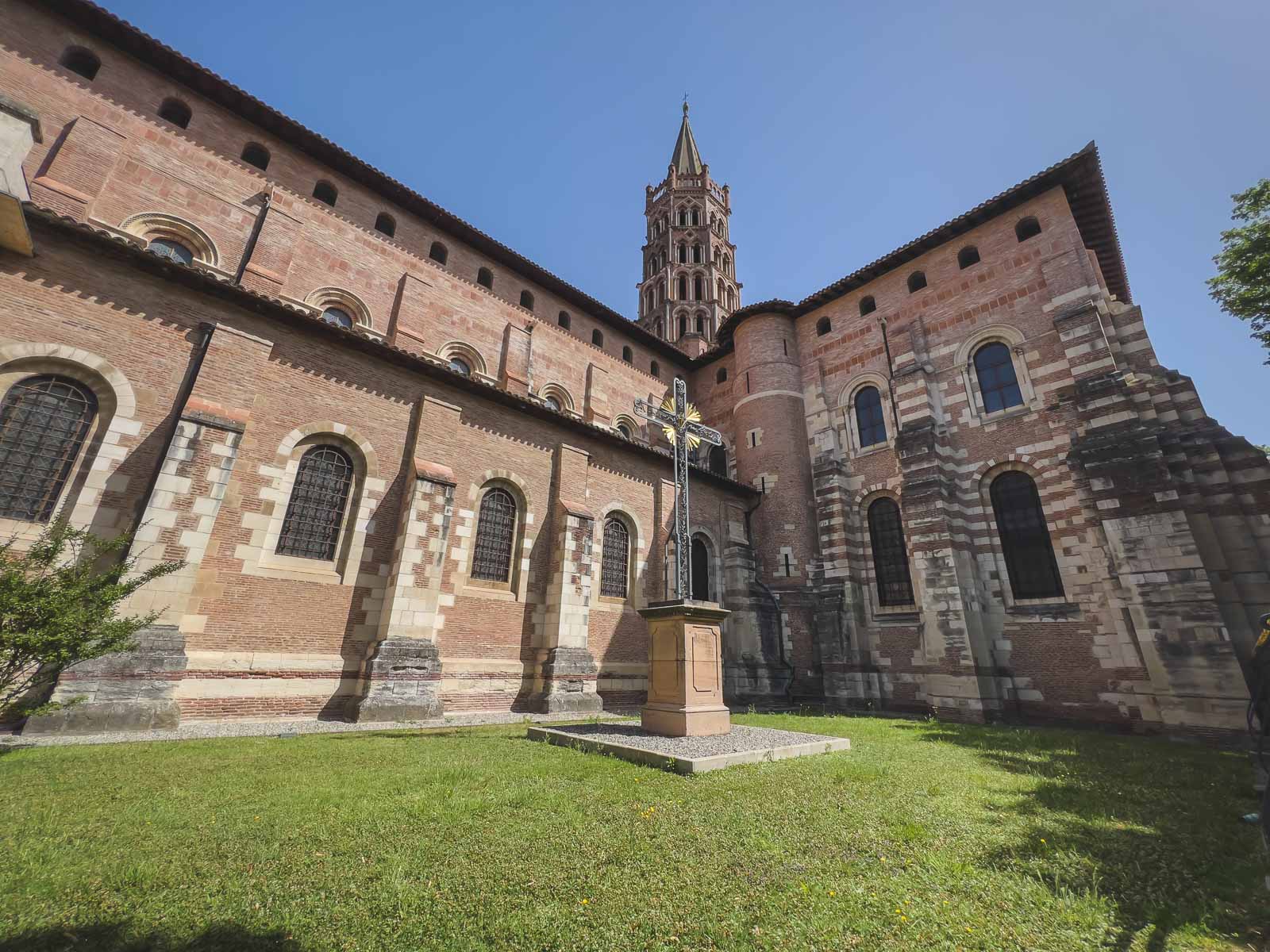 things to do in Toulouse Basilique Saint Sernin
