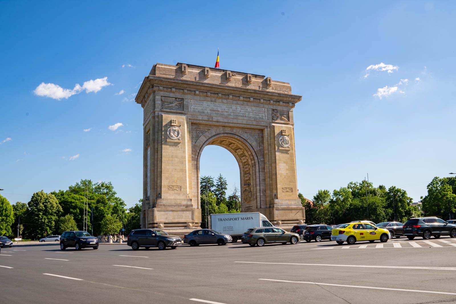 what to do in bucharest arch of triumph