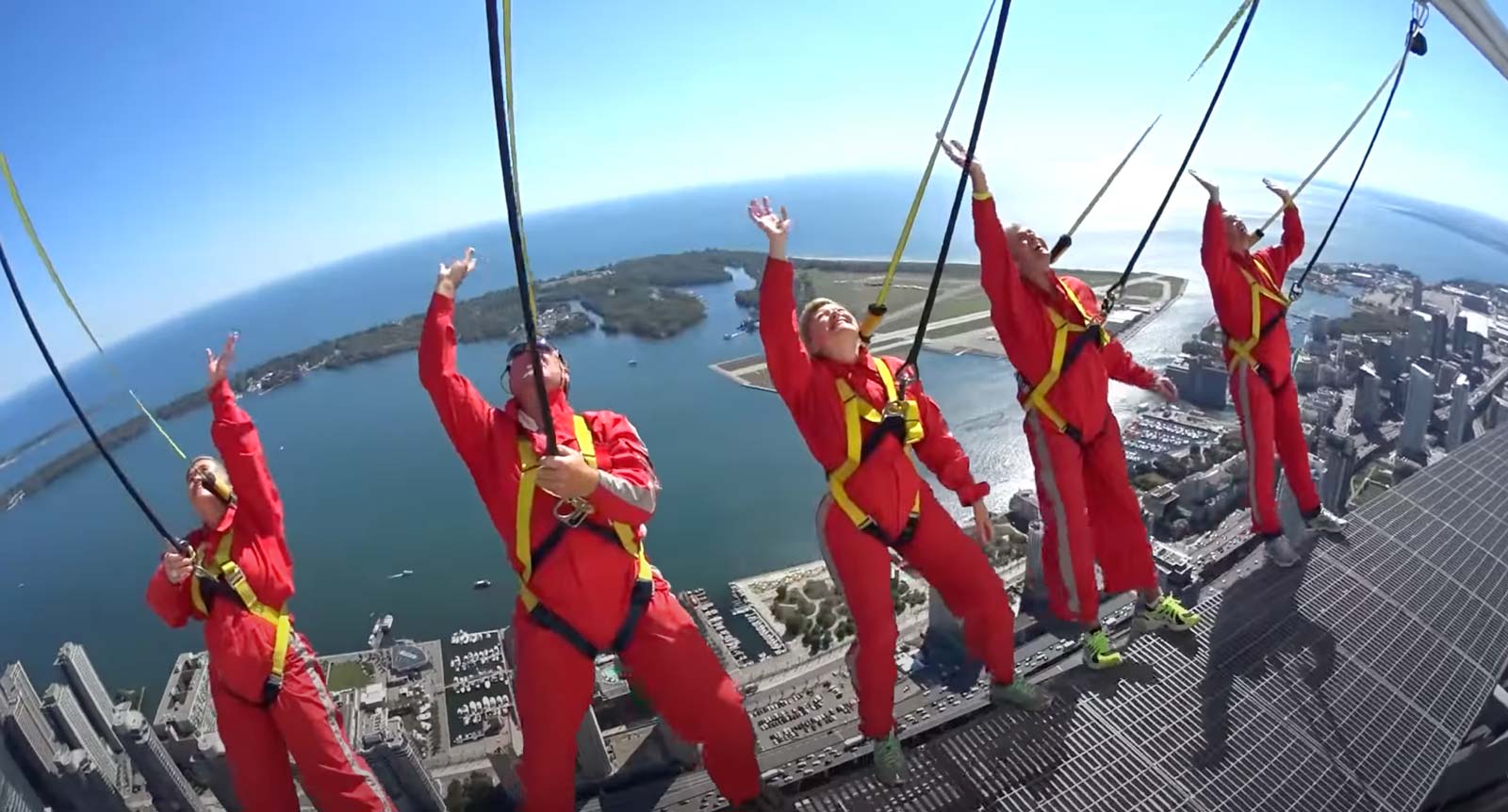 things to do in Canada CN Tower