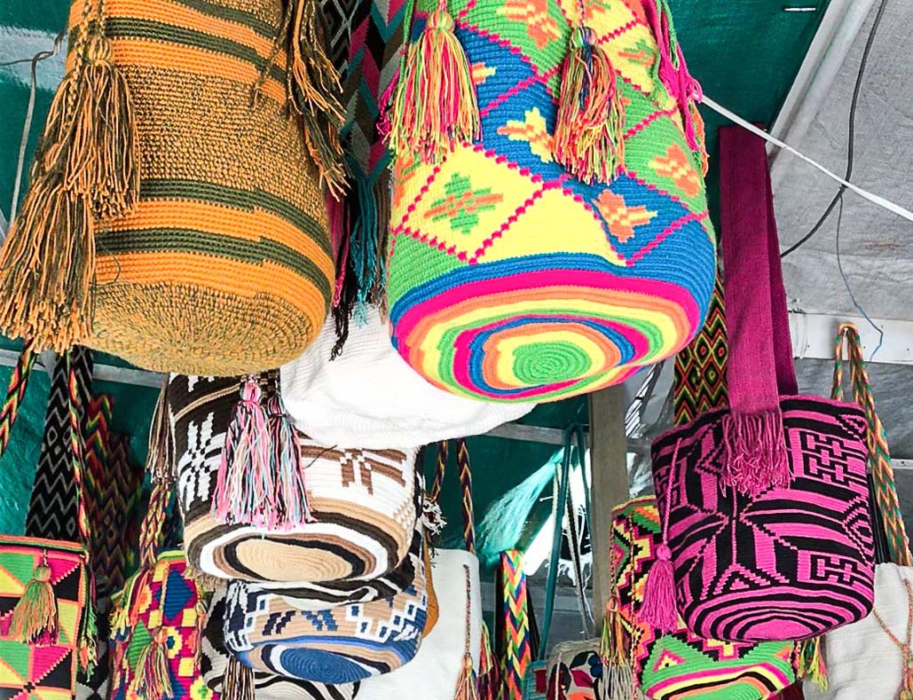 what to do in cartagena colombia shopping