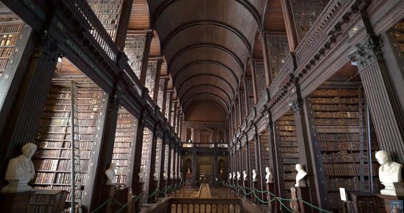 what to do in ireland | book of kells