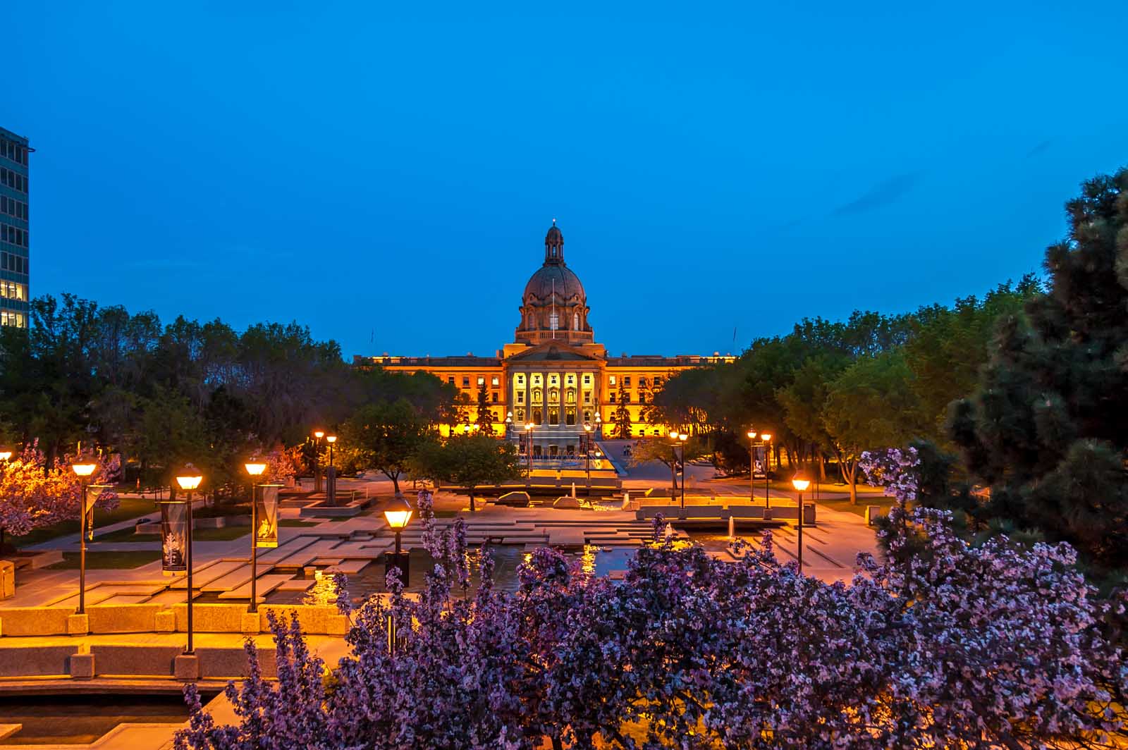 best things to do in edmonton Alberta Legislative Building The Ledge