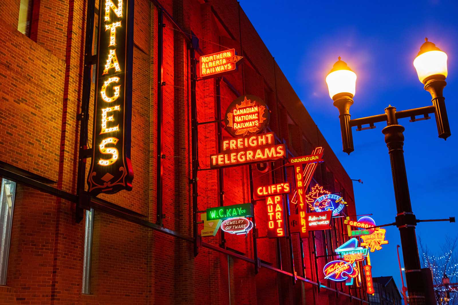 things to do in edmonton neon sign museum