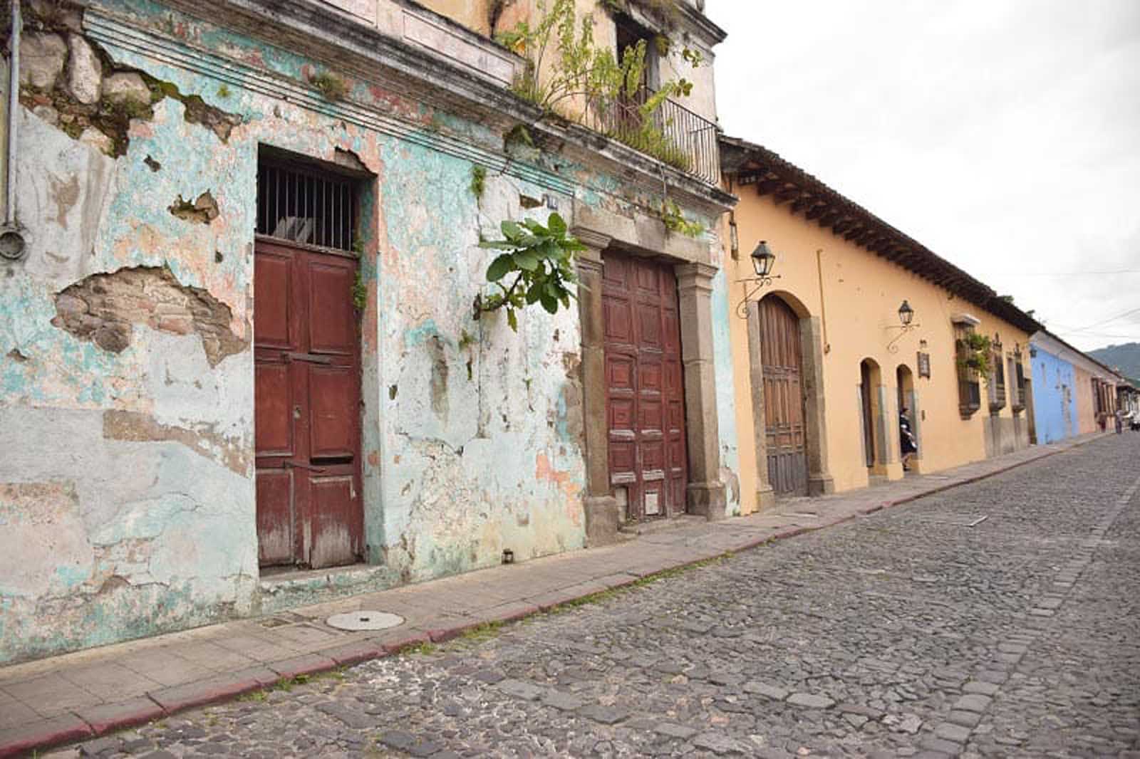 things to do in guatemala streets of antigua guaemala