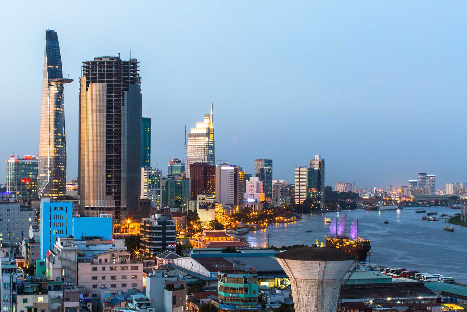 things to do in ho chi minh city rooftop bars