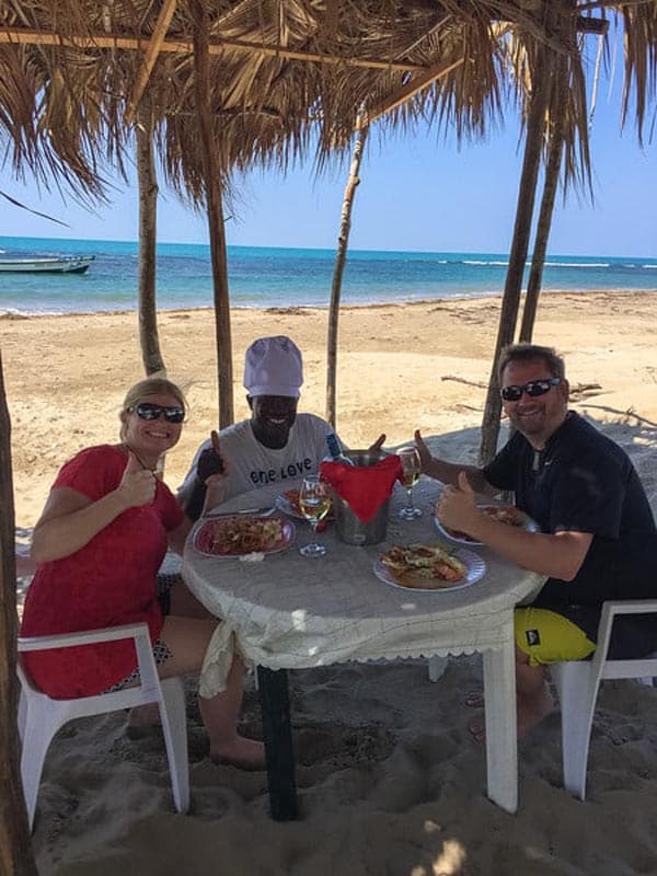 eat lunch on the beach what to do in jamaica
