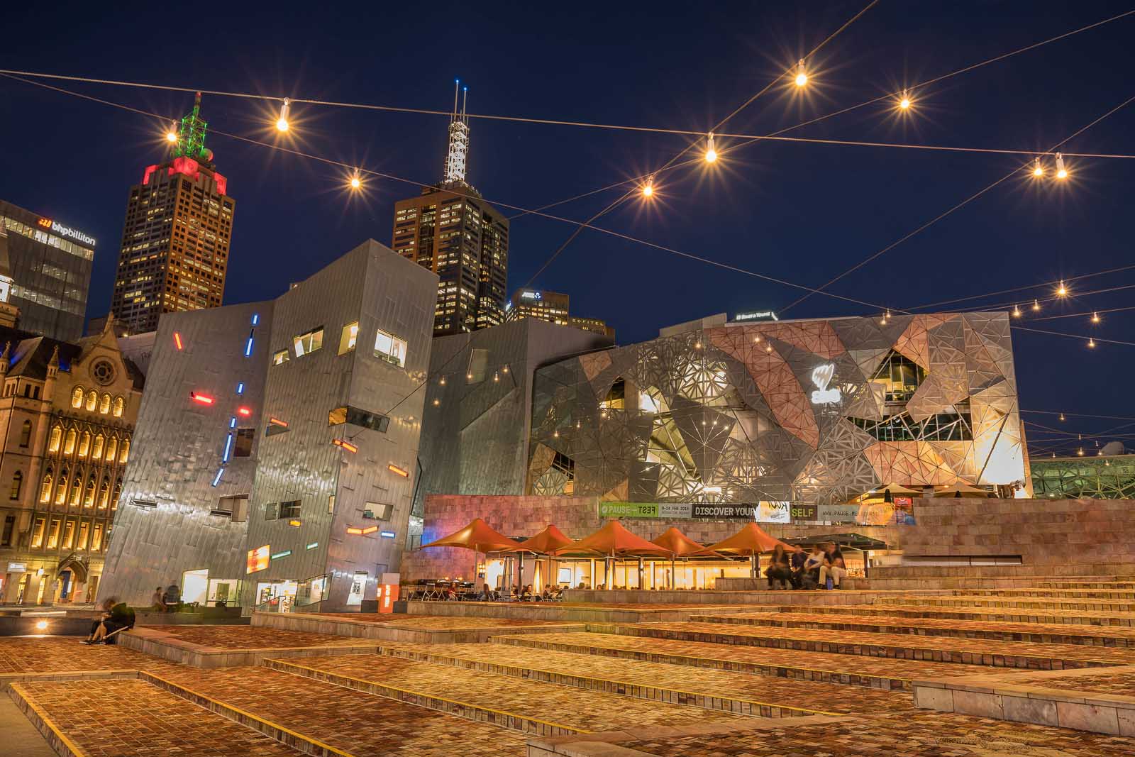 what to see in melbourne federation square