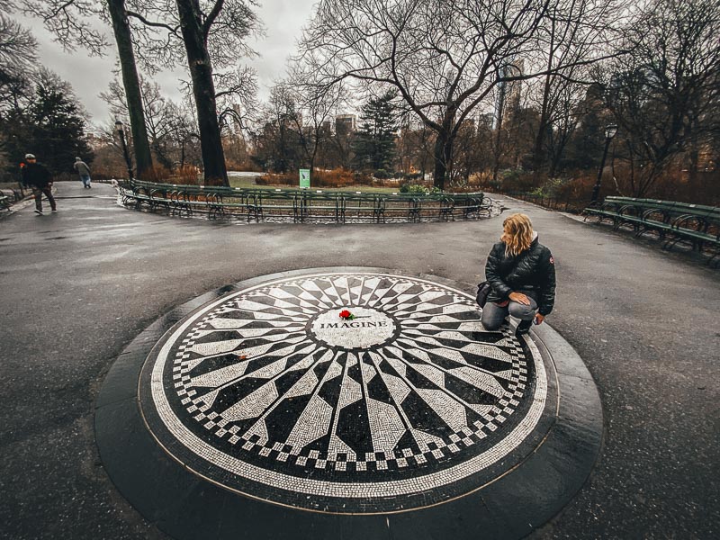 John Lennons Memorial in Central Park 