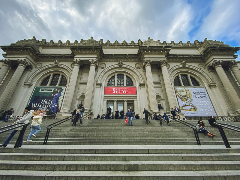 See the MET in NYC - what to do in new york